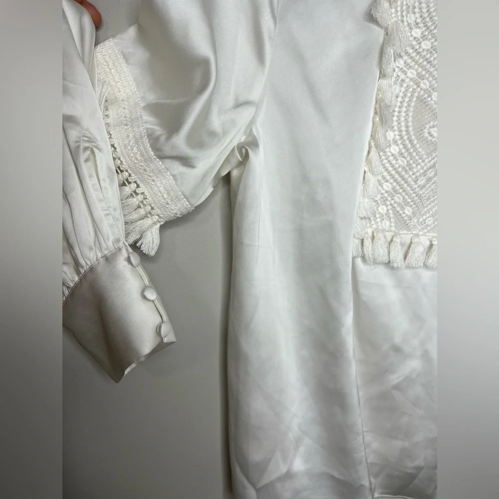 NWT! RYEGRASS white silk long sleeve tassel boho fringe peasant top. Size M. - Picture 9 of 10